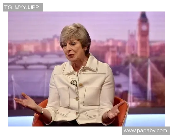 足球巨星崛起之路：从默默无闻到全球瞩目的传奇成长历程